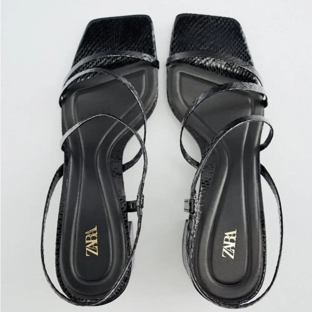 ZARA MID HEIGHT BLOCK HEEL SANDALS
BLACK - Picture 7 of 7
